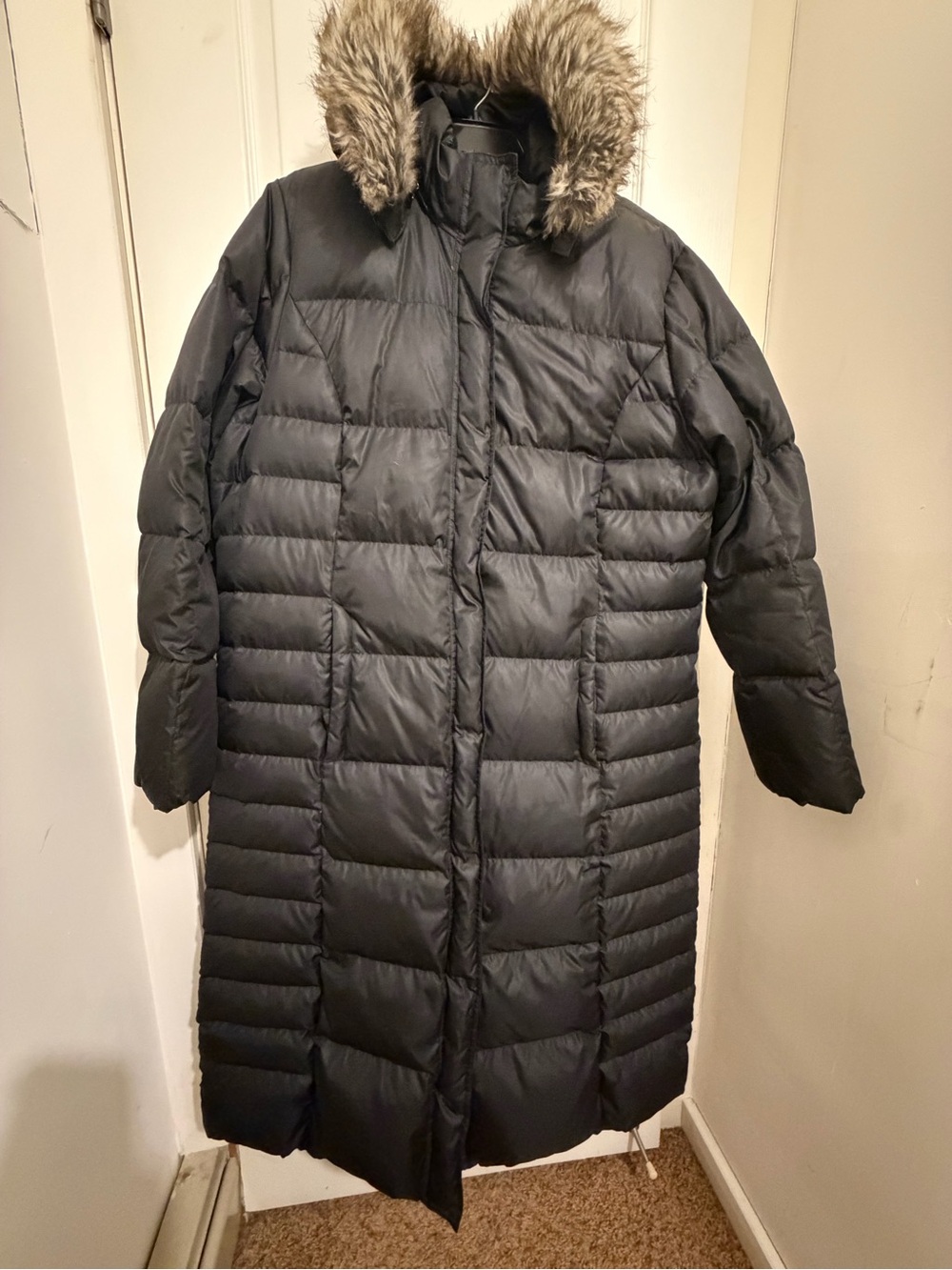 Eddie Bauer Lodge Down Duffle Parka Long Black Faux Fur Hood